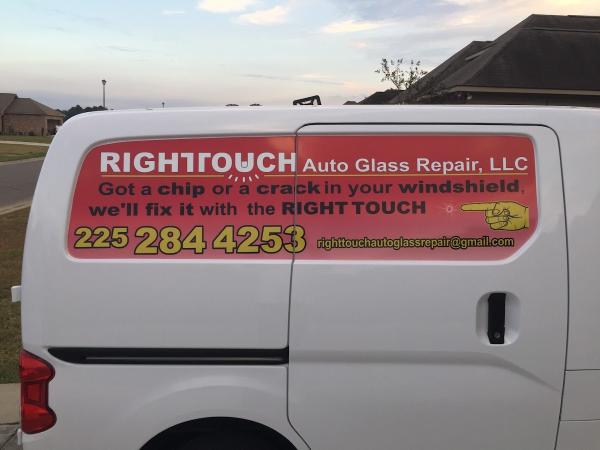 Right Touch Auto Glass Repair