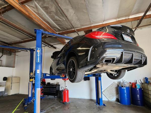 Enzo's Garage