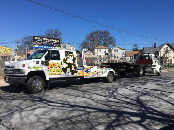 Felix's Towing & Flatbed Service