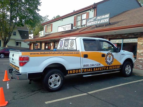 Express Graphics & Signs