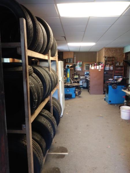 Rafael Tire Shop