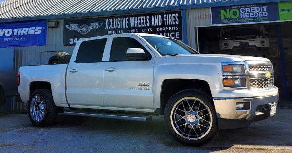 Xclusive Wheels and Tires