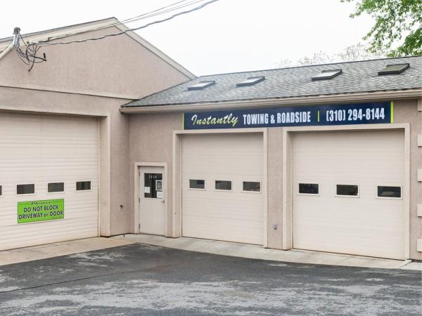 Instantly Towing & Roadside