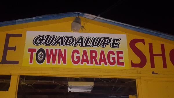 Llantera Guadalupe Town Garage