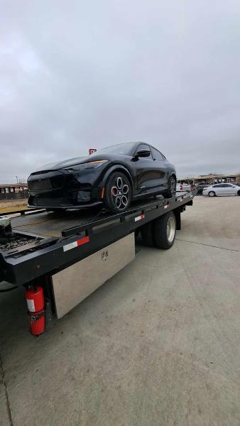 Leon Towing LLC