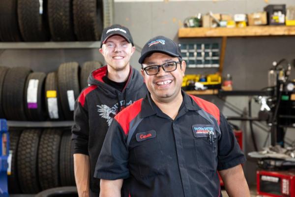Tri-Cities Battery Tire Pros