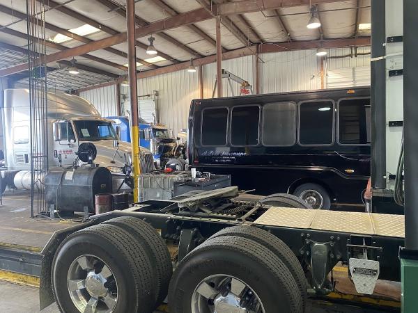 ELH Truck & Trailer