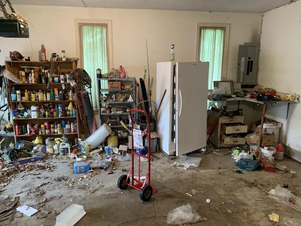 Between the Lakes Junk Removal