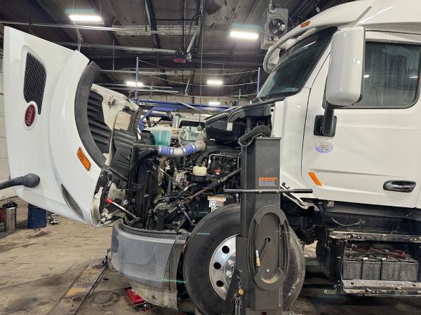 UZ Truck & Trailer Repair INC