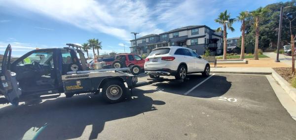 RJ Towing