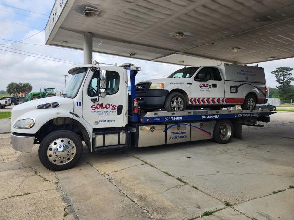 Solo's Towing & Recovery