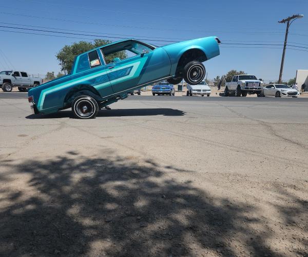 Lowrider Junkies