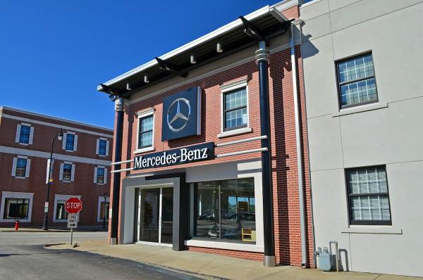 Isringhausen Imports Mercedes-Benz Service
