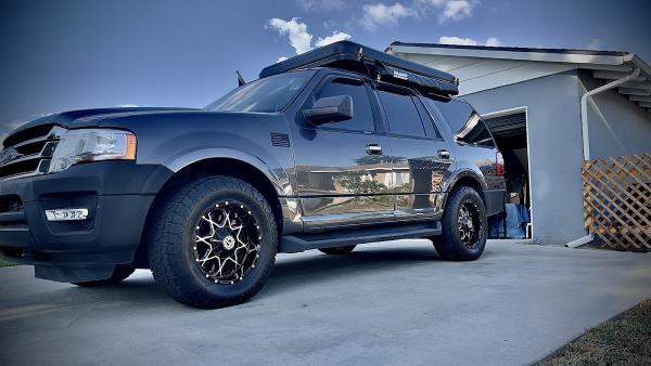 Woodland Hills Auto Body