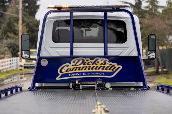 Dick's Community Towing Campbell