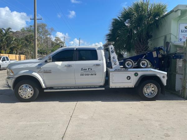 Chuck's by Kostas Auto Repair