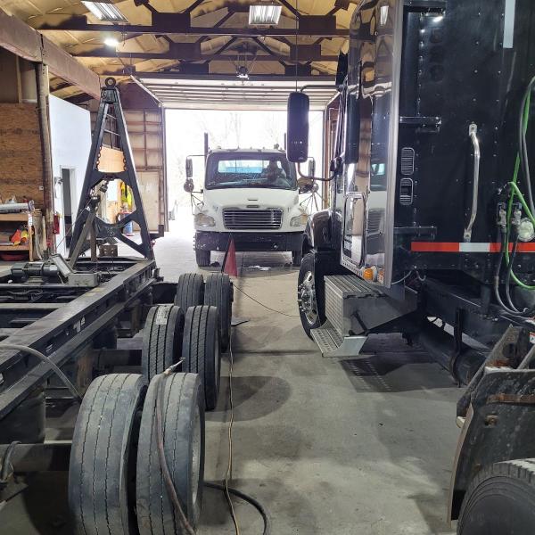 Under-Hill Truck & Auto Repair