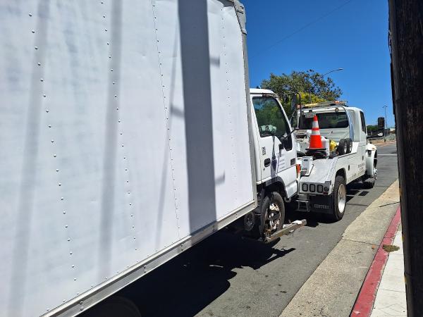 BAY Area TOW INC