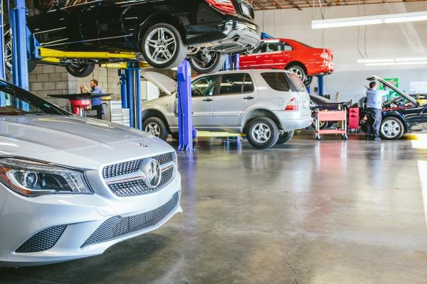 Rizzoli's Automotive