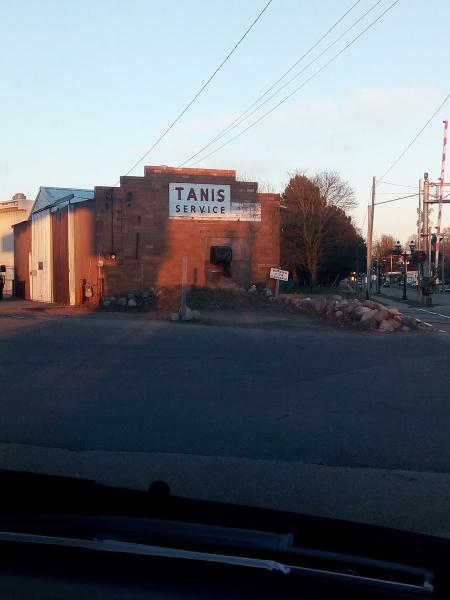 Tanis Service Inc