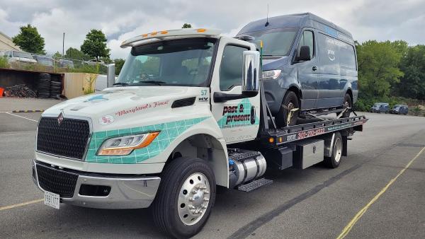 Past & Present Towing & Recovery