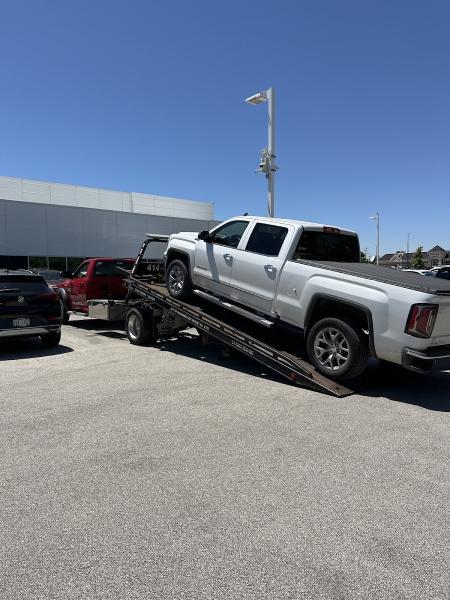 Auto Wreckers Milwaukee Towing & Recycling