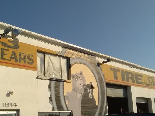 3 Bears Tire Shop