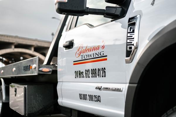 Galeana's Towing & Services
