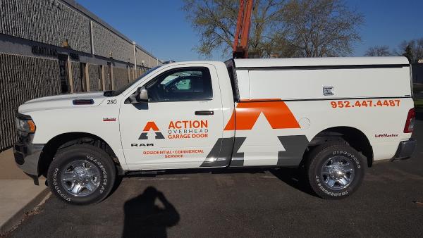 Heartland Signs & Vehicle Graphics