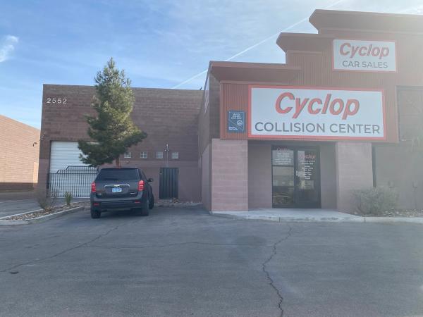 Cyclop Collision Center