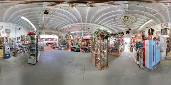 Suisun Valley Antiques & Collectibles / John's Hauling