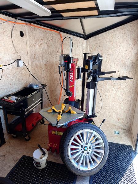 Radiul Mobile Tire