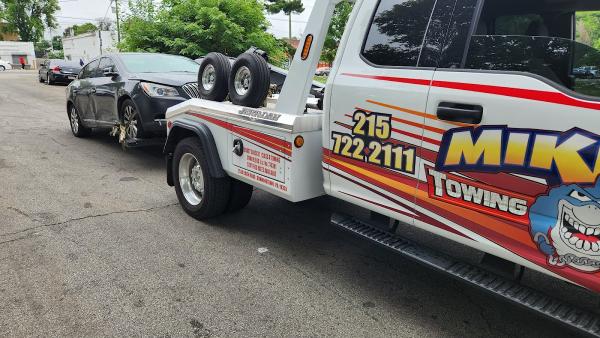 Mike's Towing Service