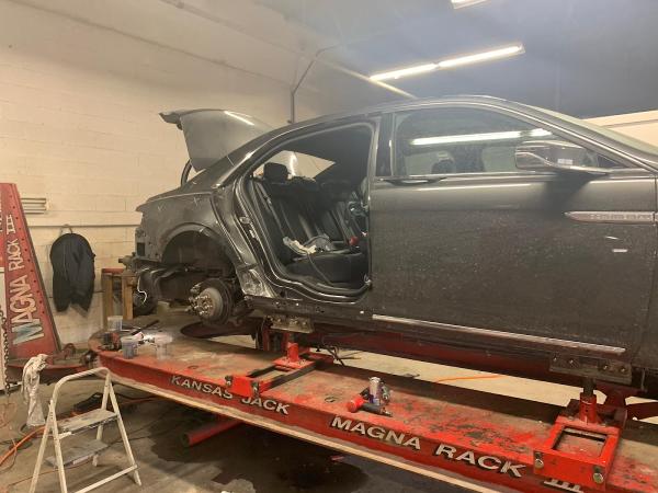 Collision Shop