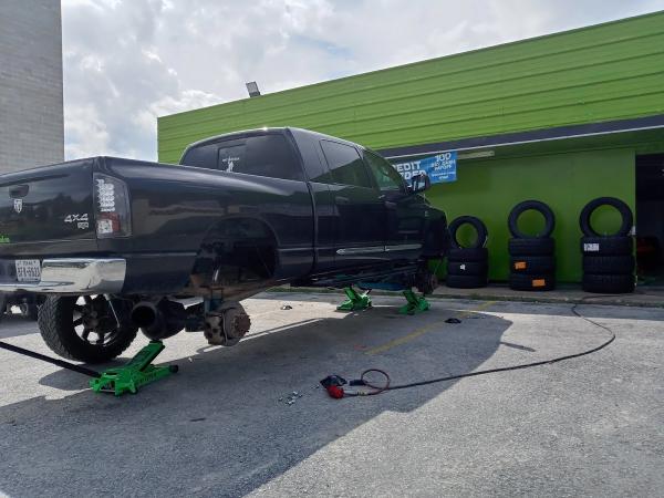 Houston Tires and Wheels