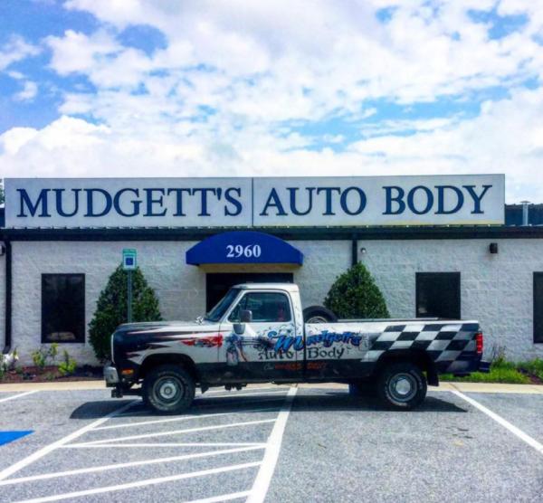 Mudgett's Auto Body