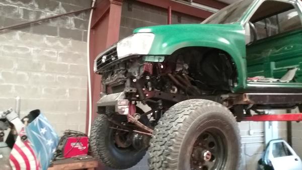 Hollar's Automotive & 4 Wheel