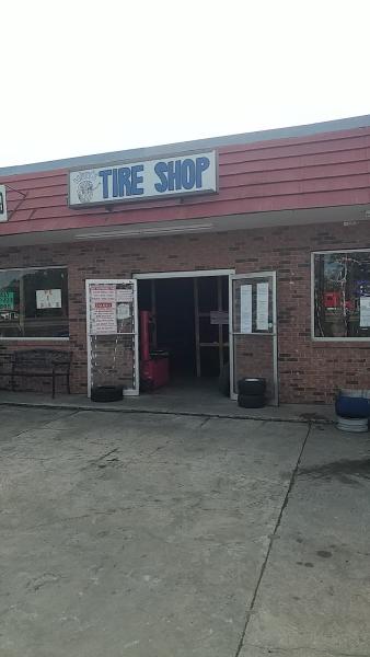 Willy's Tire Shop