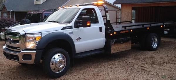 Thompson's Wrecker Service