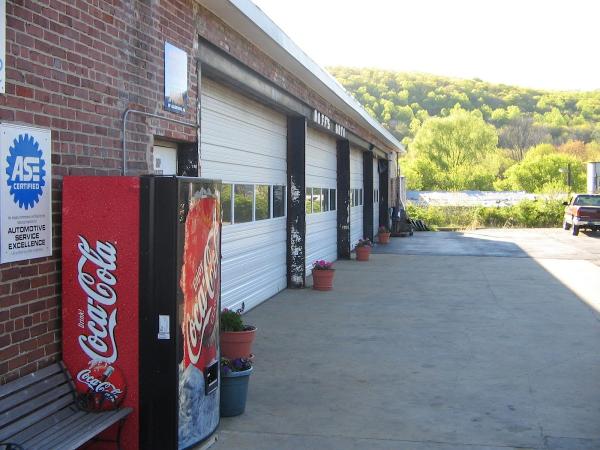 Hoff's Automotive Inc.