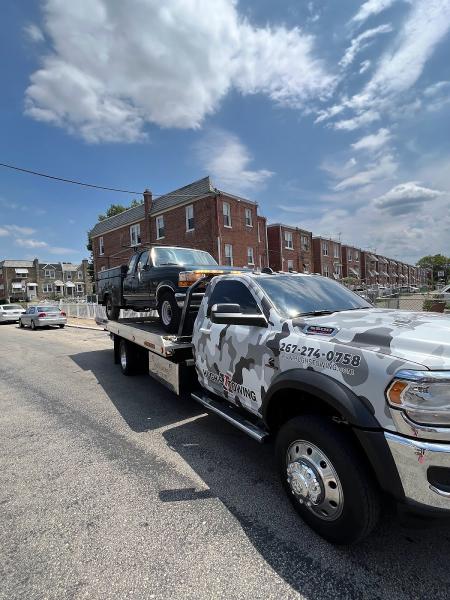 Hugh's Towing