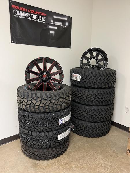 El Jaguar Tires and Wheels