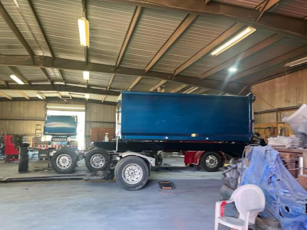 Izzys Kustoms Truck and Trailer Repair