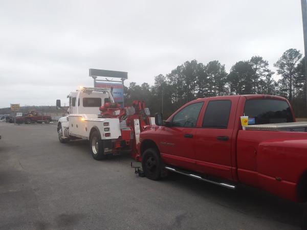 Southern Dixie 24 Hour Towing and Auto Repair