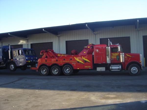 Lake Jackson Towing Wrecker & Accident Recovery Inc