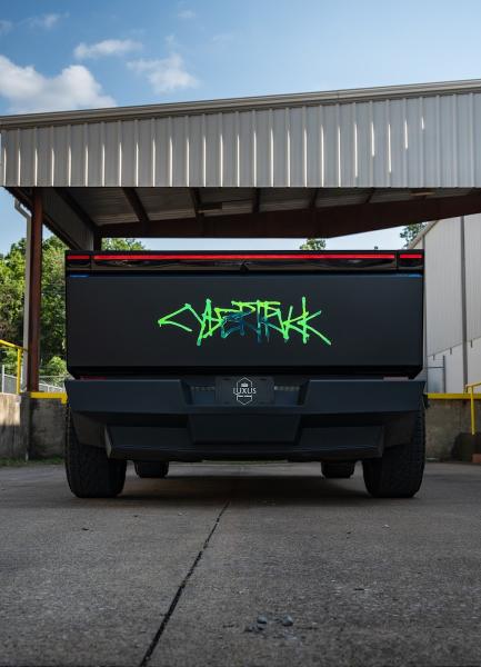 Luxus Wrap Studio