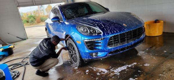 R & D Deluxe Hand Car Wash