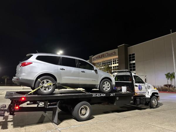 G & J Towing