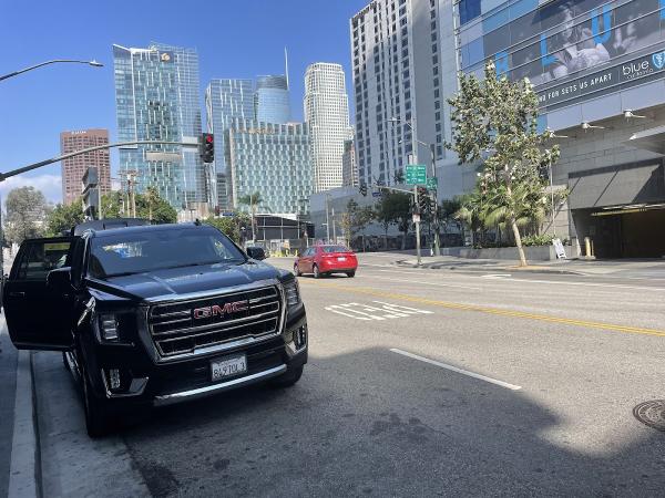 LAX Black Limo