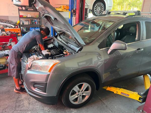 Vilchez Auto Care